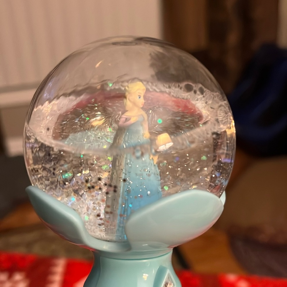 Disney Parks Frozen Elsa Musical Light up Wand, 2014